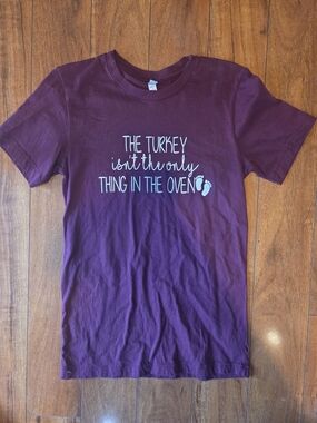 Woman's Thanksgiving Maternity/Pregnancy Announcment Tshirt - SIZE SMALL